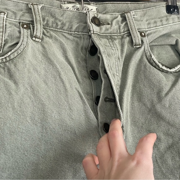 We The Free Sequoia Green Distressed Denim Shorts high rise size 30 100% Cotton - Picture 7 of 11